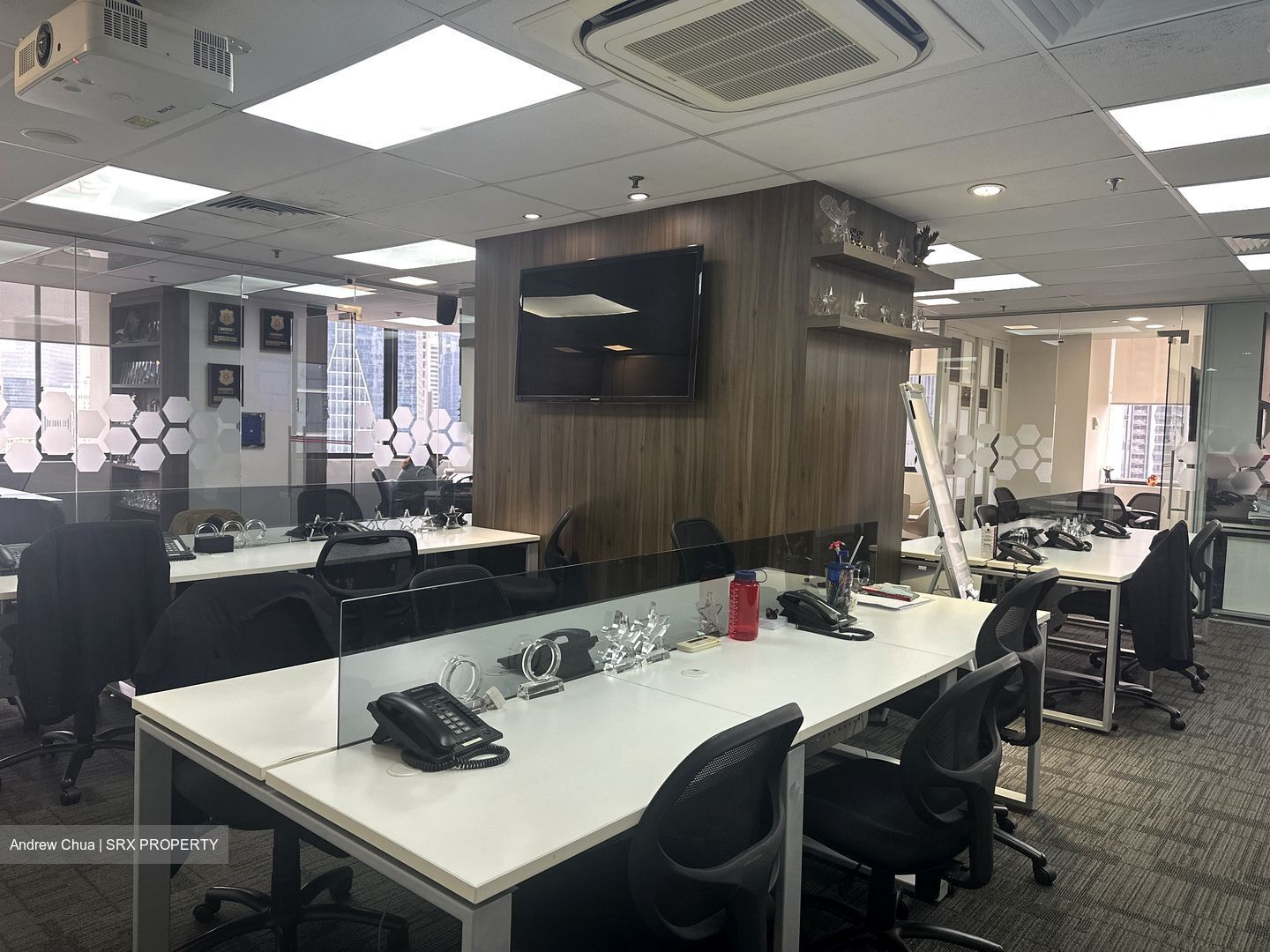 International Plaza (D2), Office #476052971